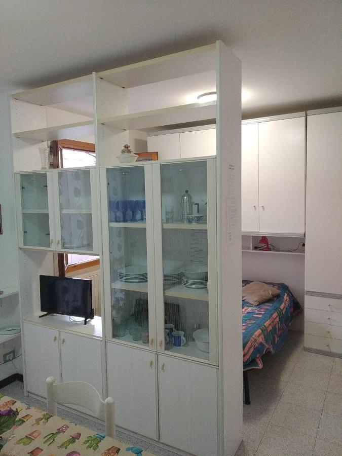 Apartament Monolocale Linda Cecina  Zewnętrze zdjęcie